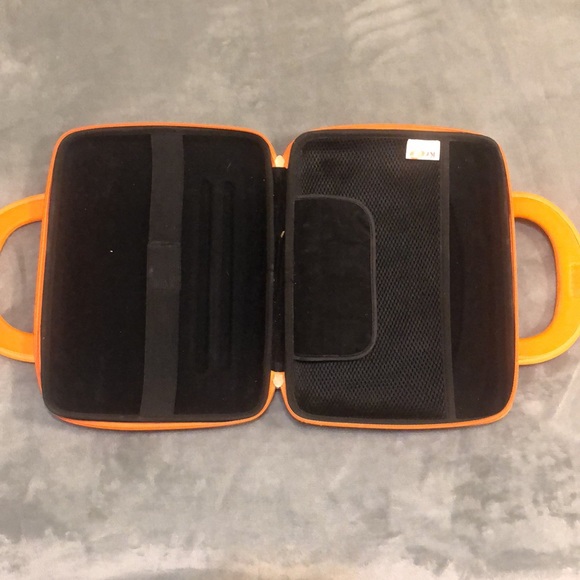 Tablet Carrying Case - Picture 3 of 11